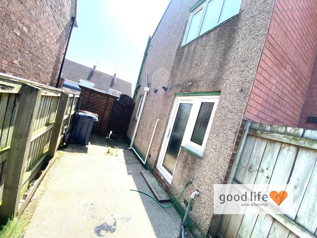 20250724_121644529_iOS21cricklewoodclose.jpg