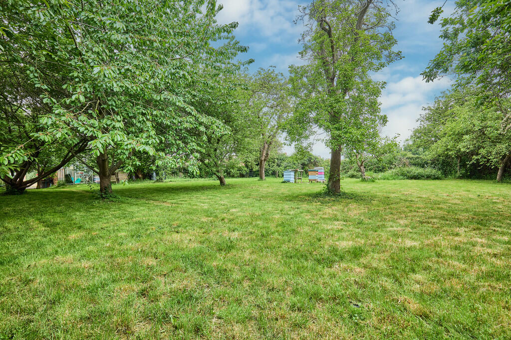 Edward Knight 202...