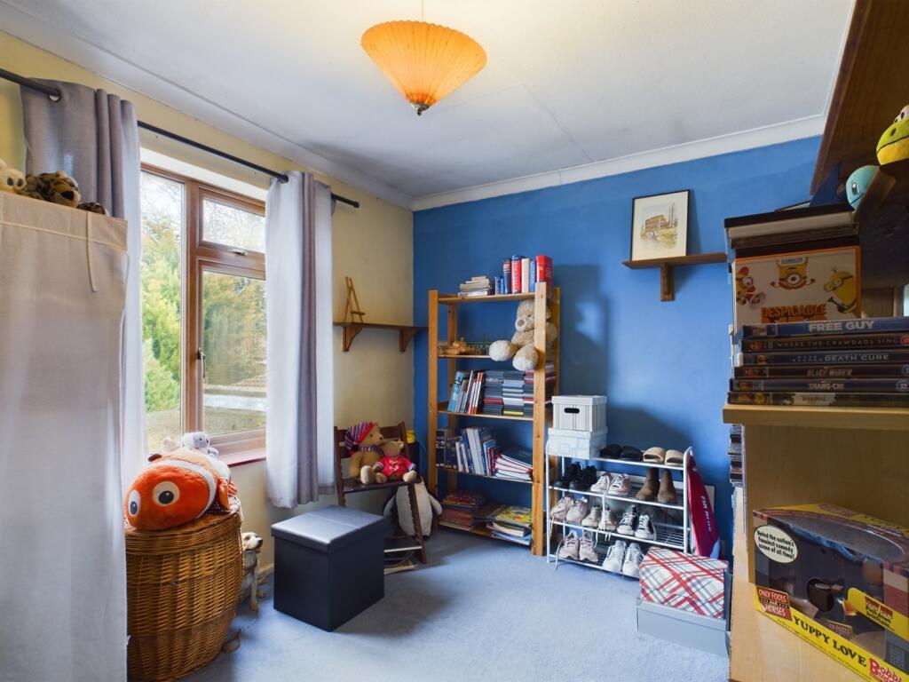 CAM01740G0-PR0331-STILL008