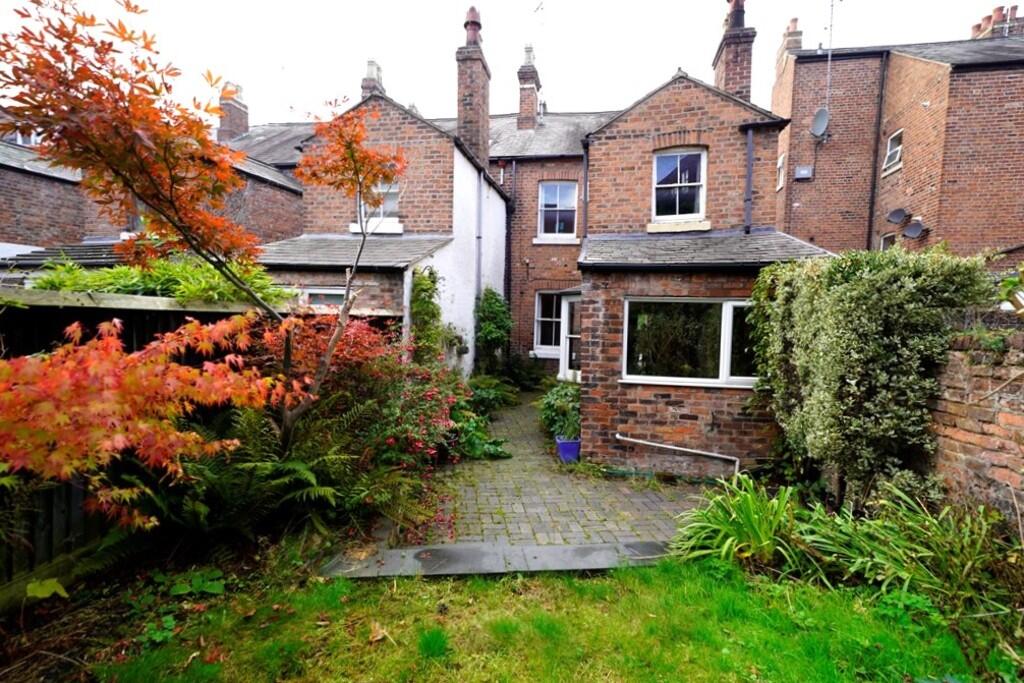 28 Lorne St Garde...