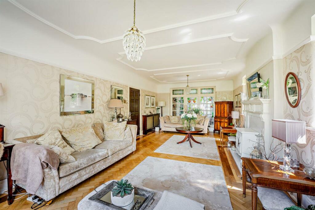 8558862-interior29-800.jpg
