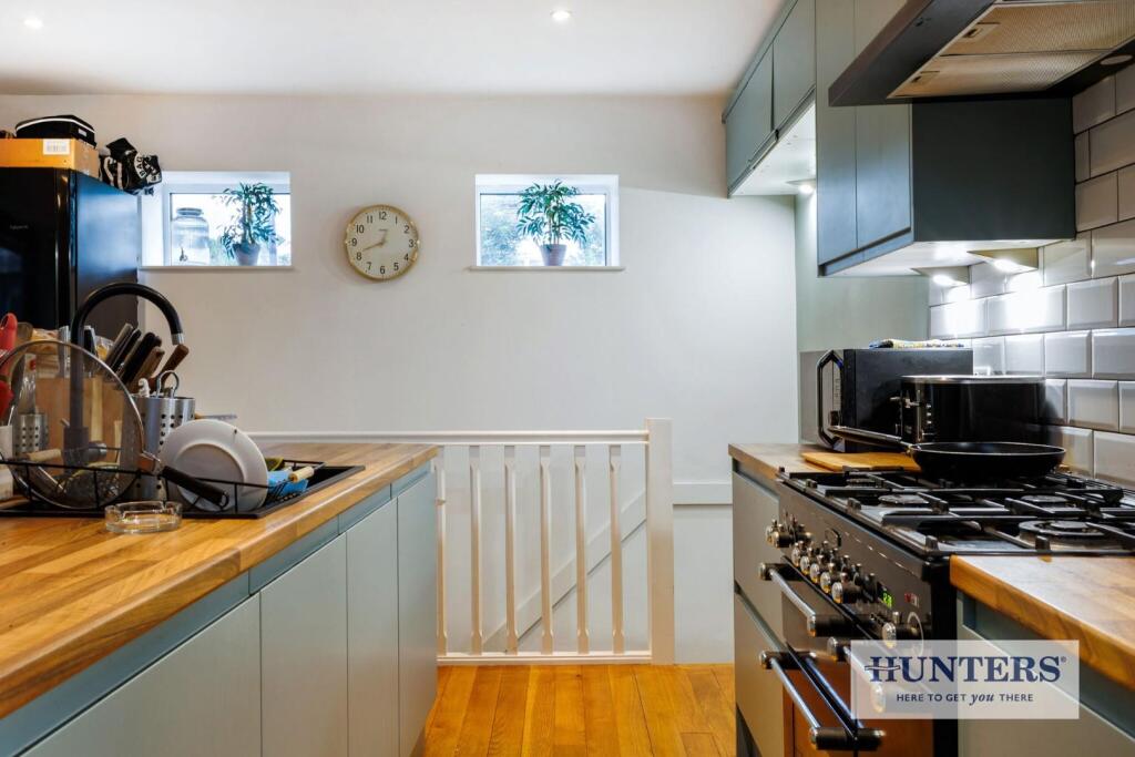 96162_12-Micklefield-Lane-Rawdon (15) - Copy_low.j