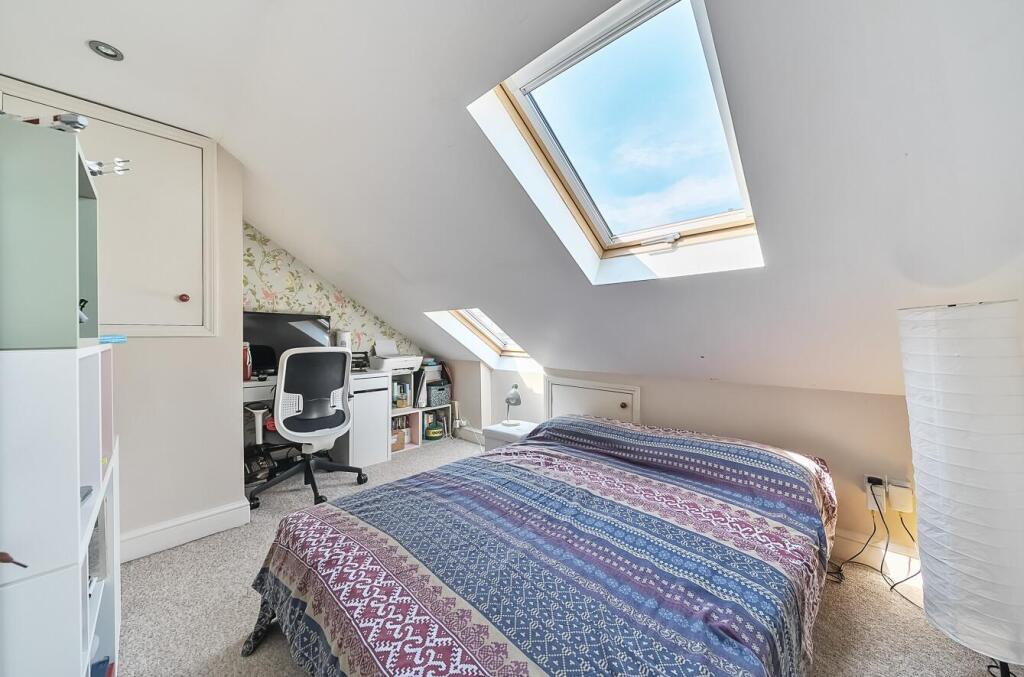 Bedroom 2.jpg