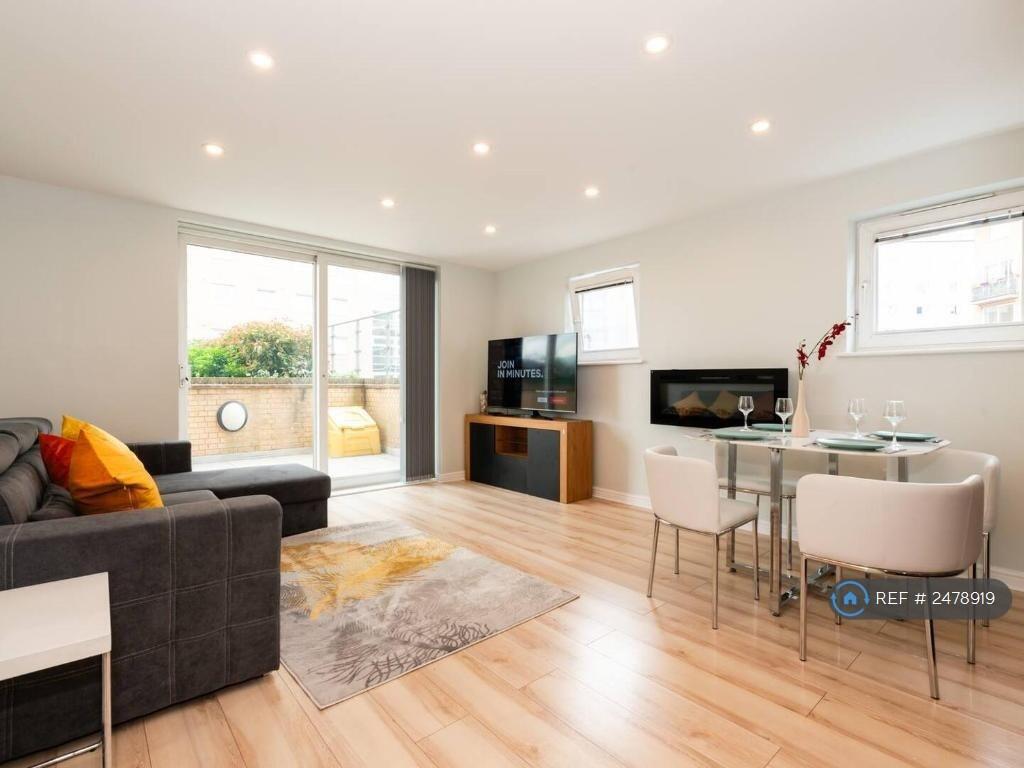 Open Plan Living/ Dining