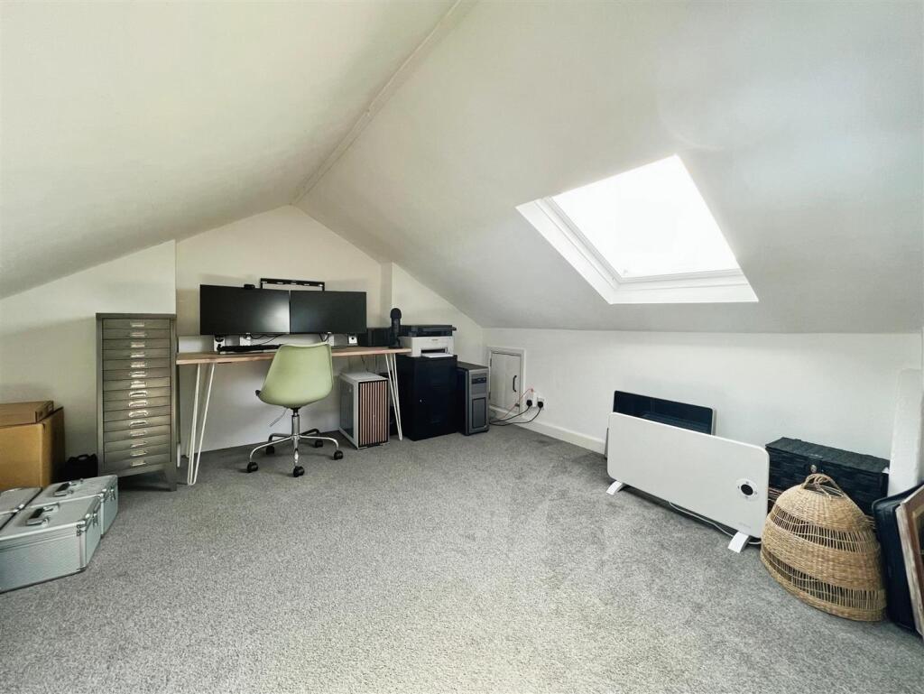 89e23538-Plymouth 20Place 20Loft.jpeg