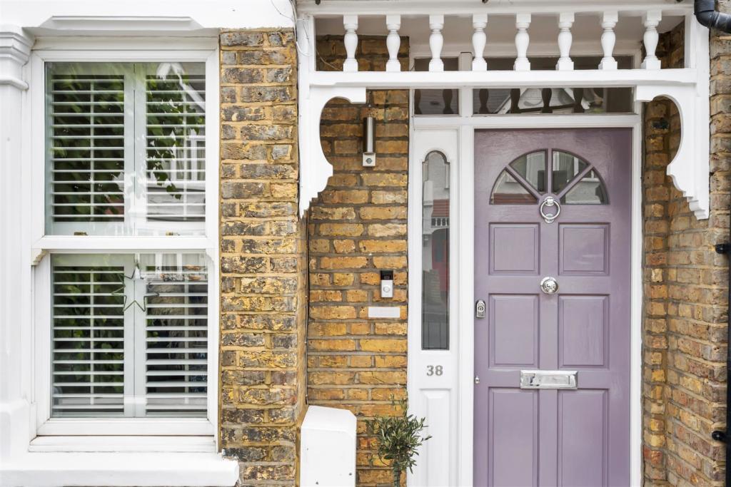 Brick Fascia