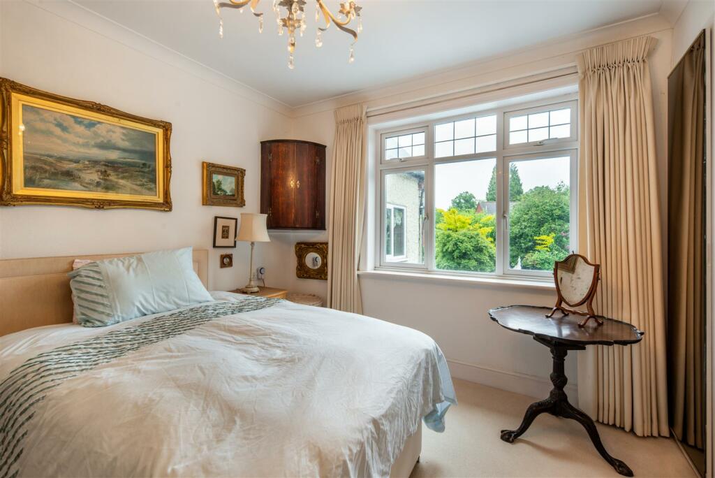 8602458-interior36.jpg