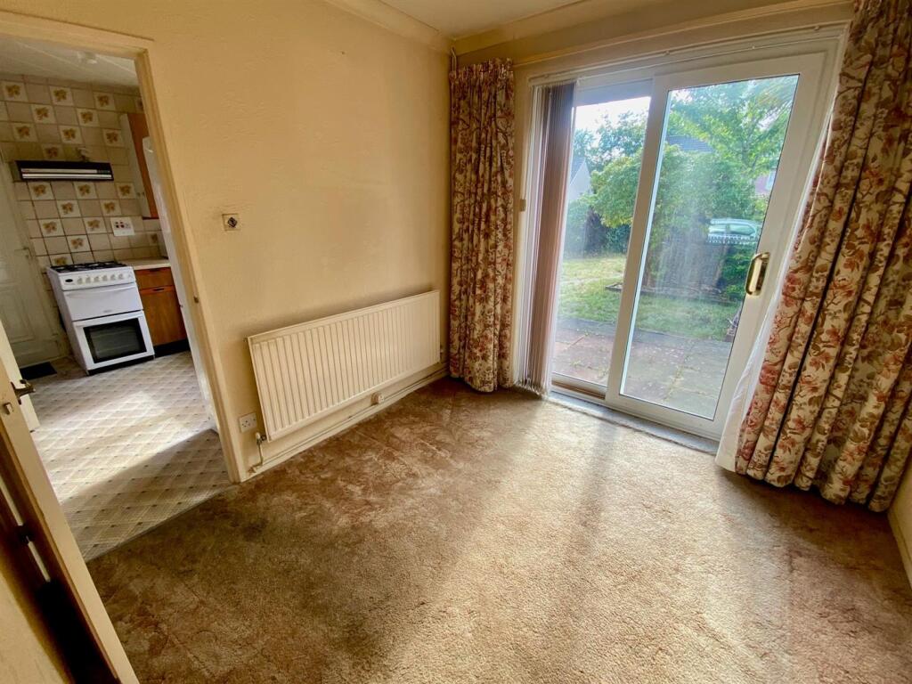 dining room.jpg
