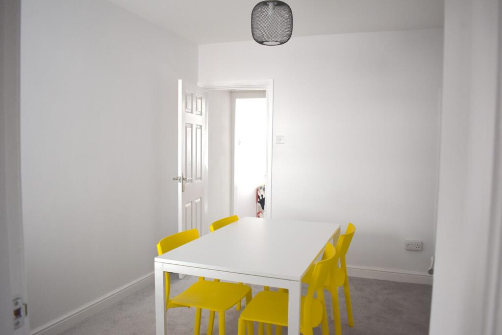 1 Charles Street - Dining Room.jpg