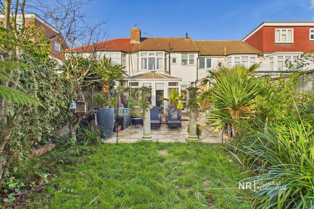 Garden Extra Photo 2