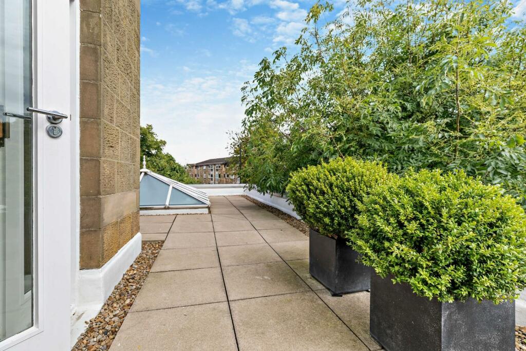 8616411-exterior02-800.jpg