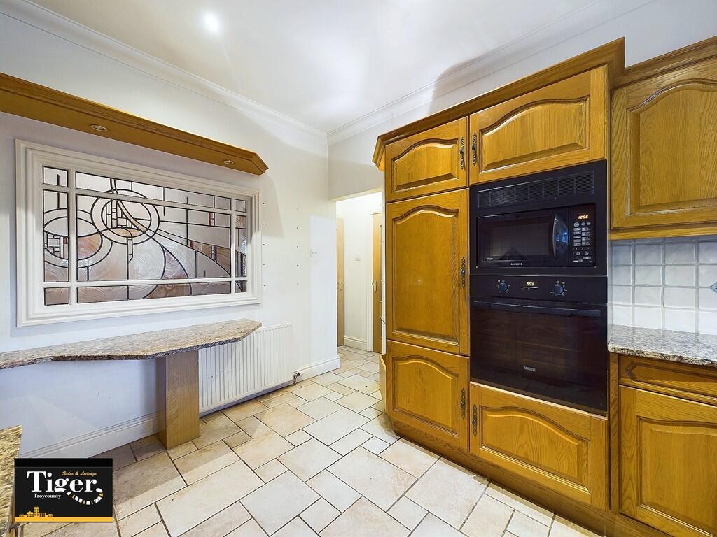 CAM03440G0-PR0242...