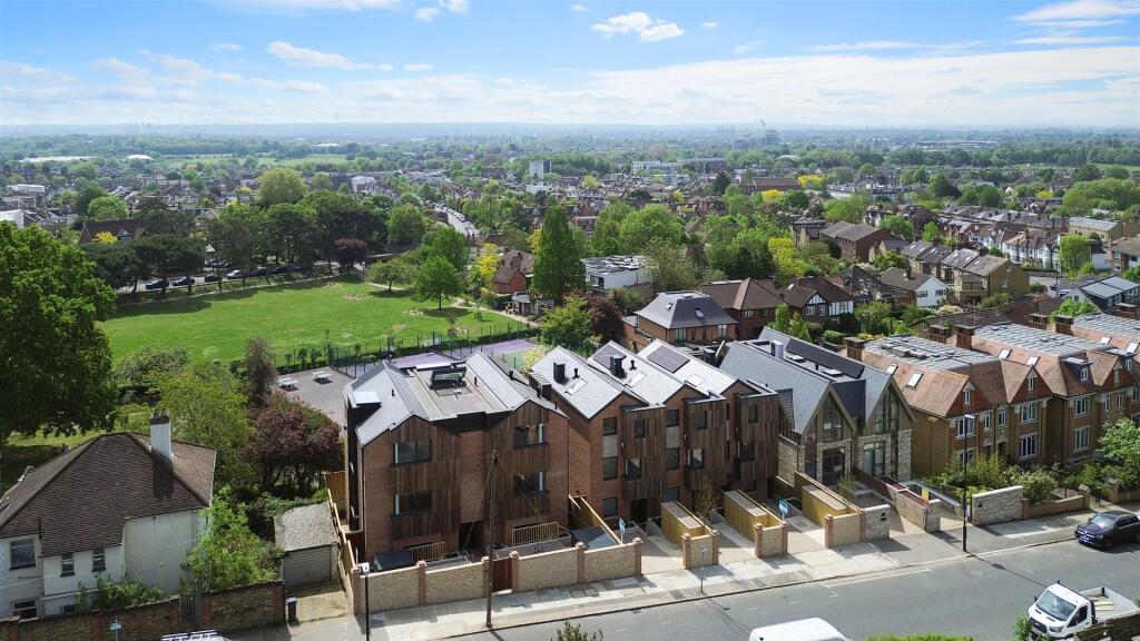 COTTENHAM PARK ROAD, 37, 2 DRONE (2).jpg