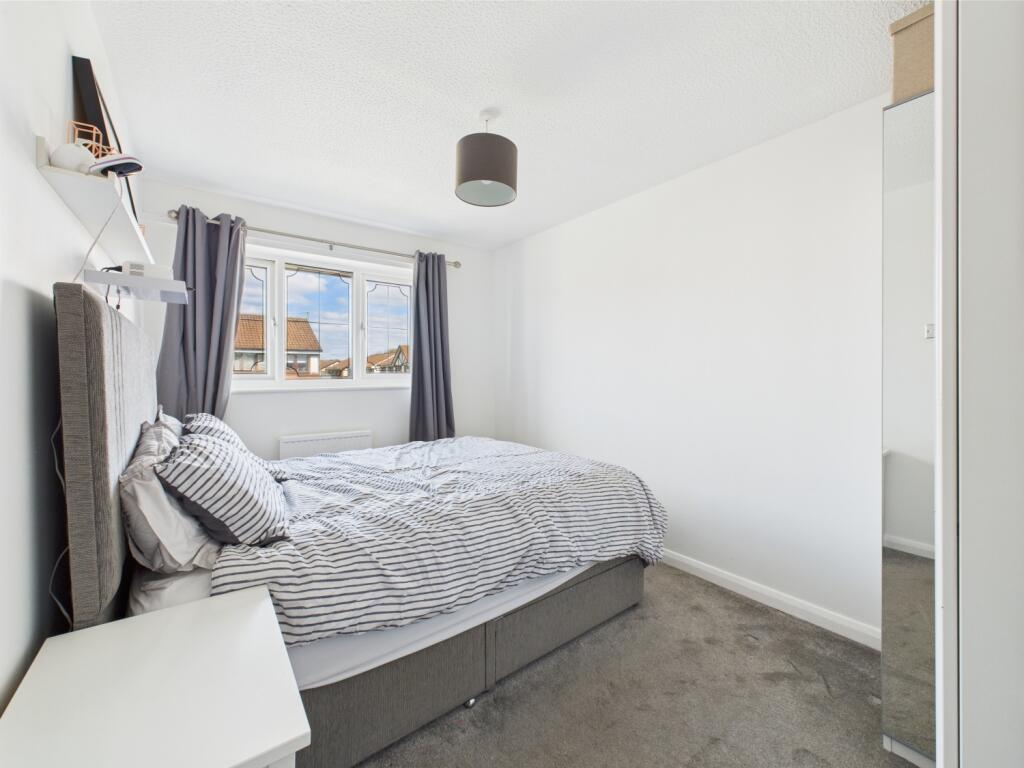 CAM03729G0-PR0032-STILL022