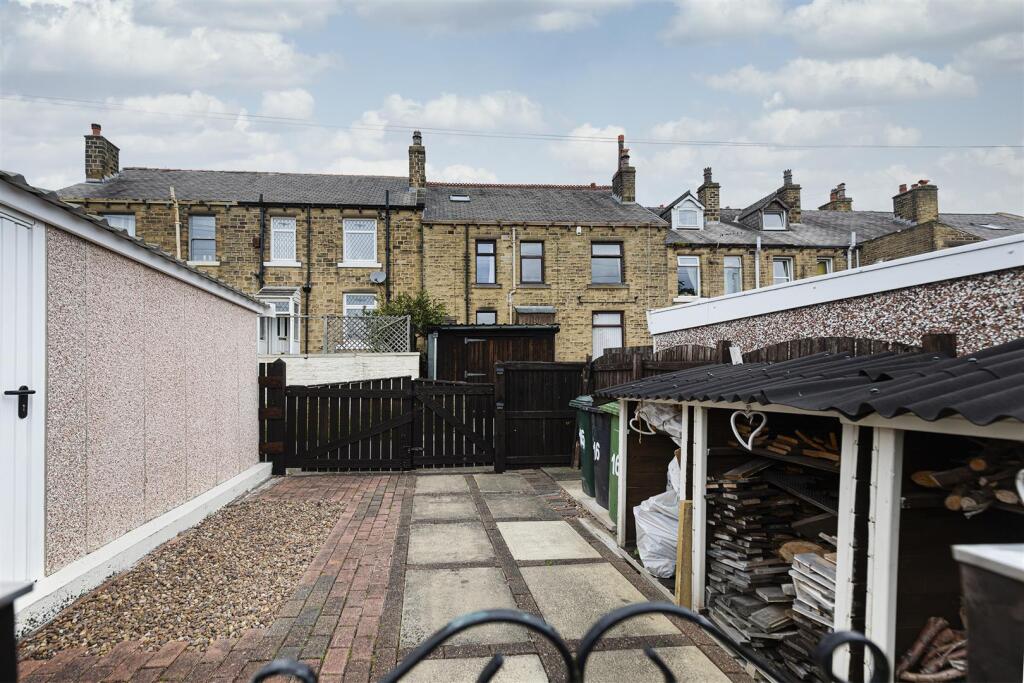 Bramleys Estate Agents - Dalmeny Avenue - Crosland