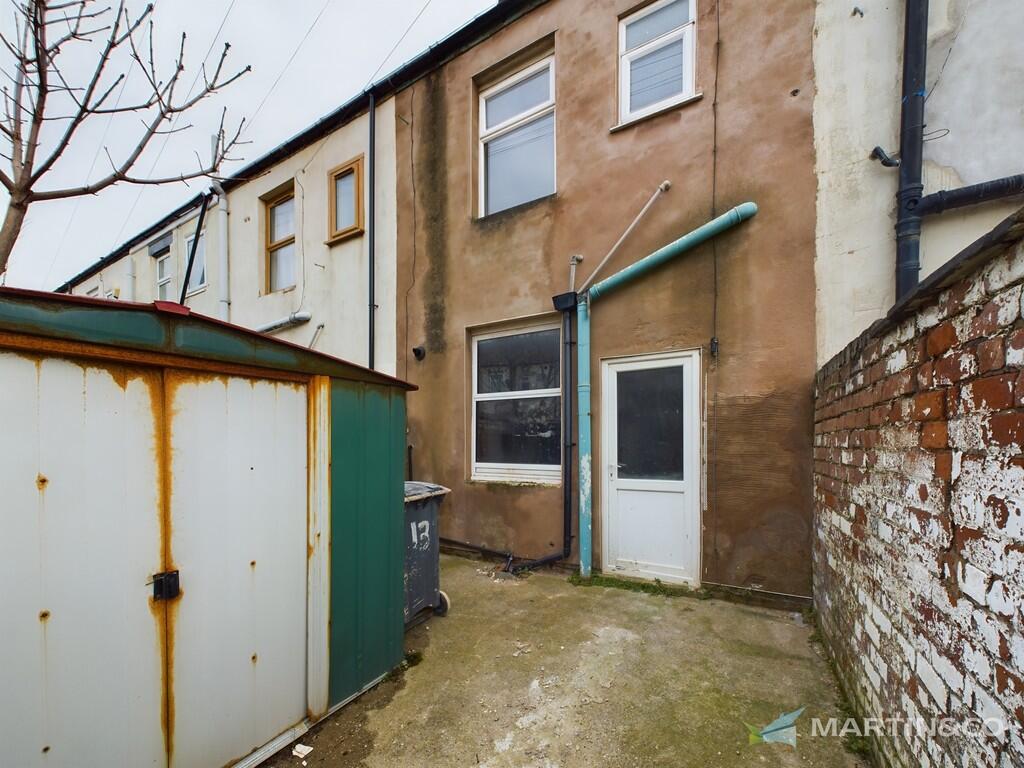 CAM02318G0-PR0396...