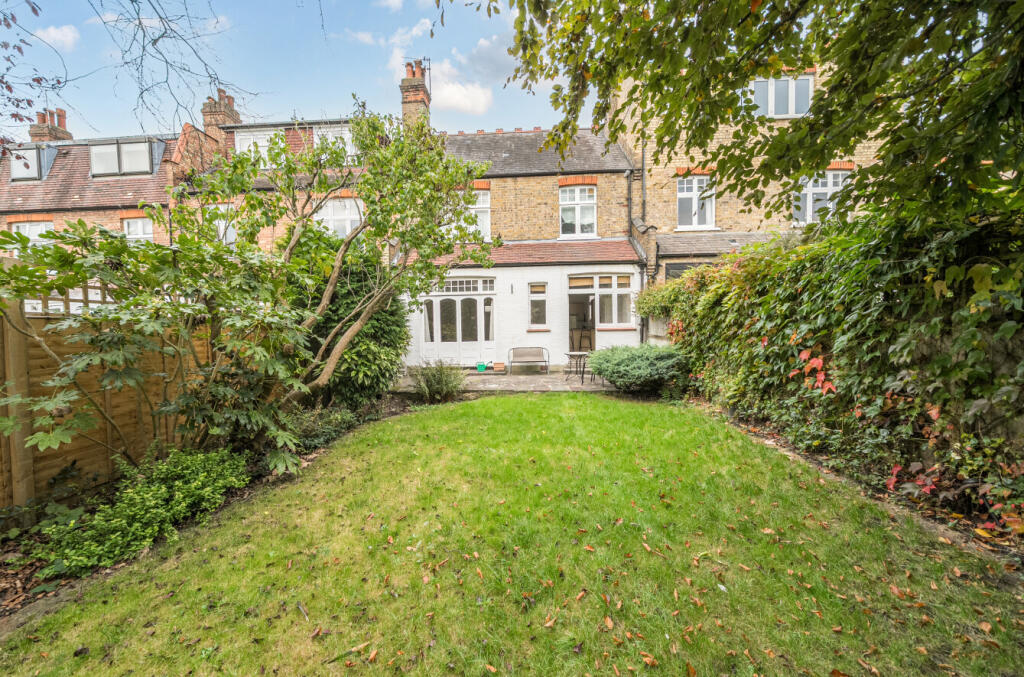 1370709-3-68f1ff1...