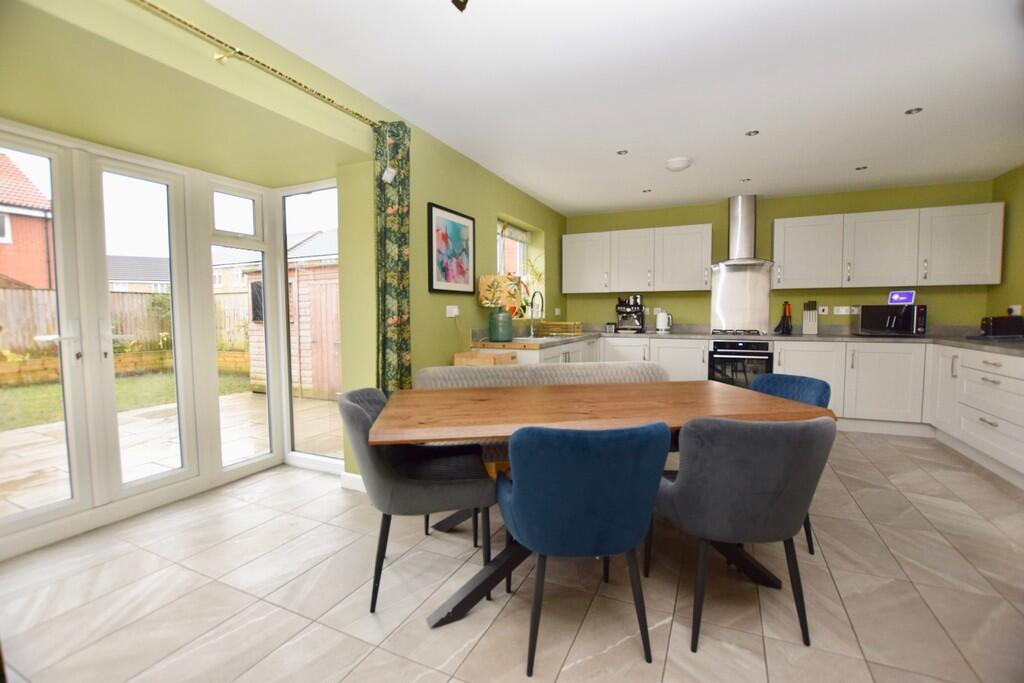Kitchen/Dining Ro...