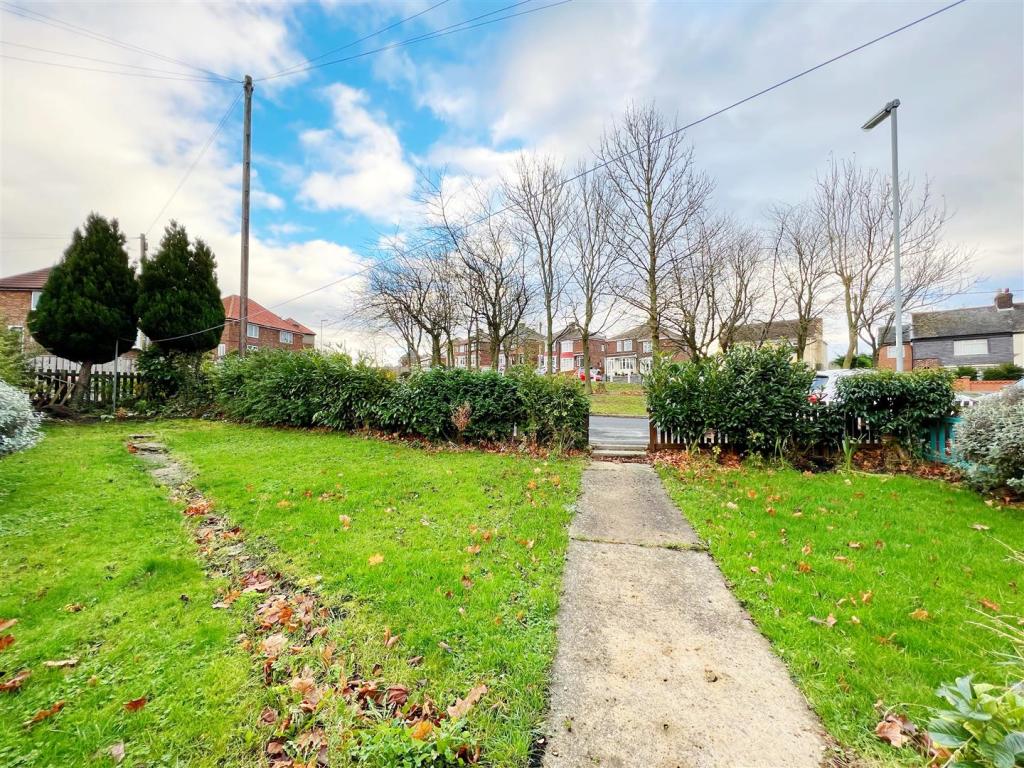 Front Garden.jpg