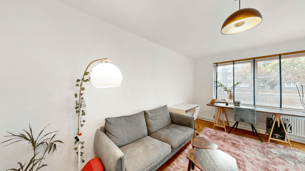 LIVINGROOM ONE