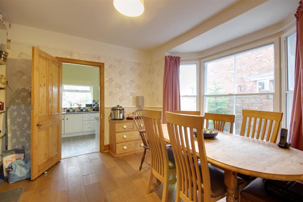 Breakfast Room