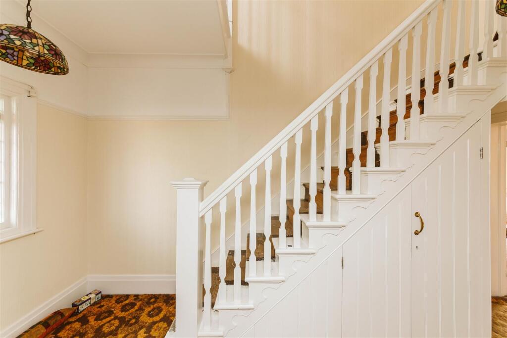 Holmes Grove (25).jpg