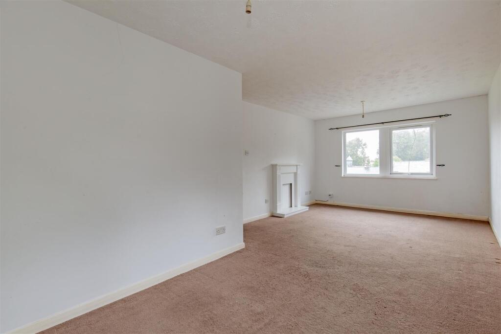 Reception Room-3.jpg