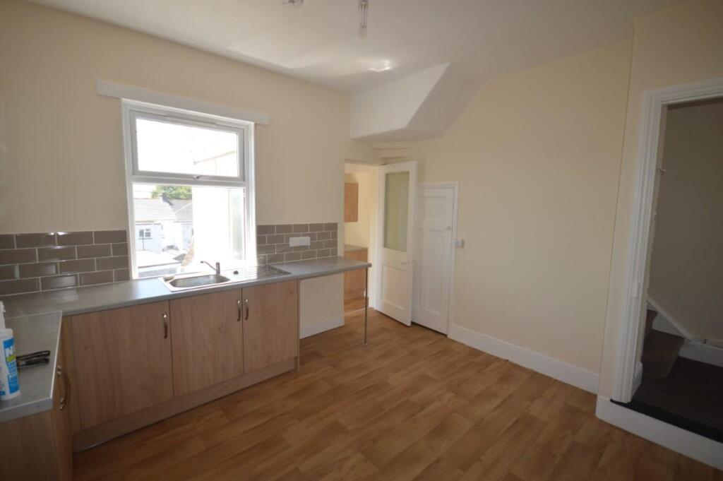 DSC_0016 (Medium).JPG