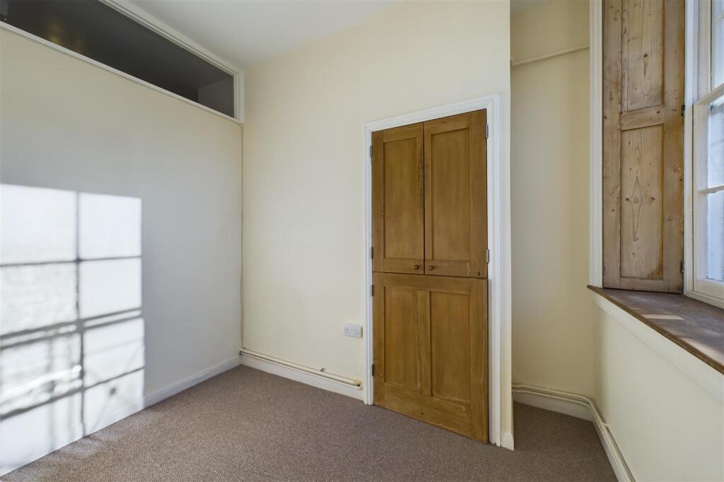 18 Lansdown Place, Cheltenham GL50 2HX | Leasehold