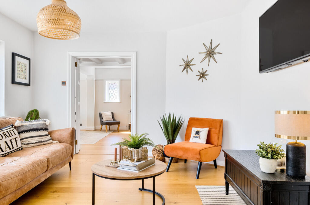 1320235-28-68720a...