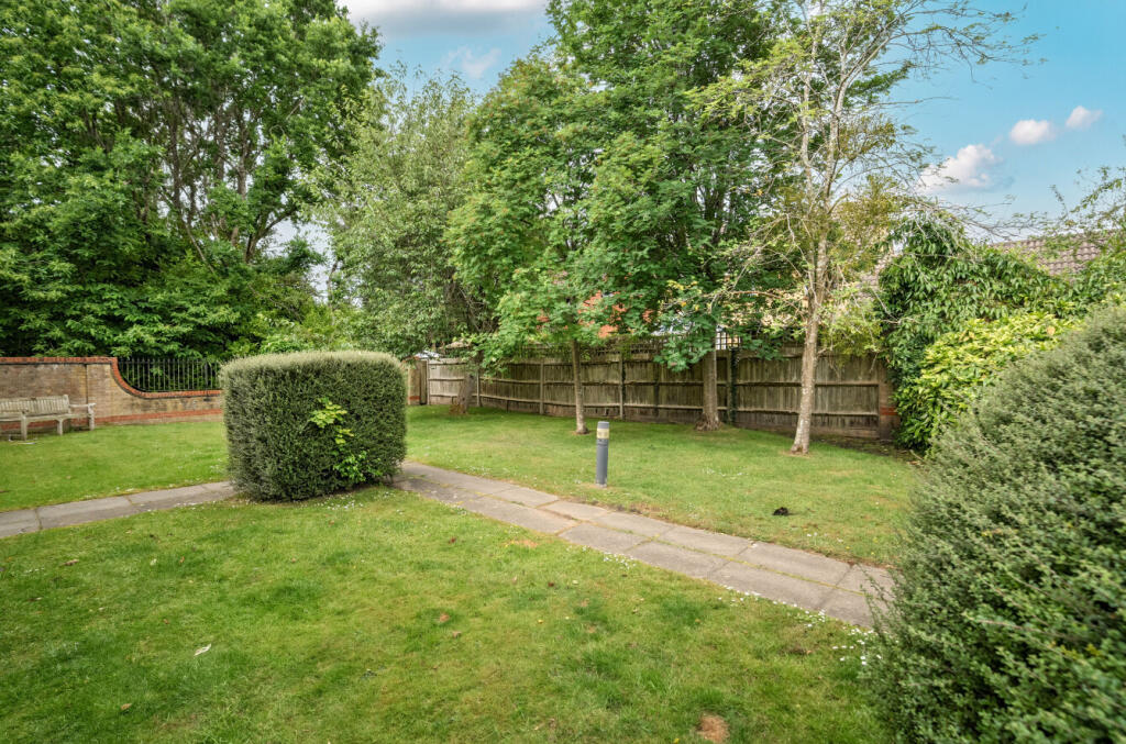 1297761-3-6837312...