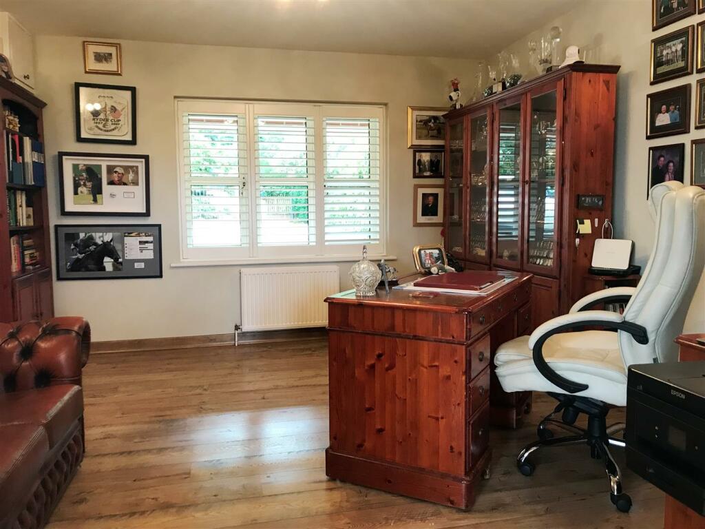 Study-Home Office.JPG