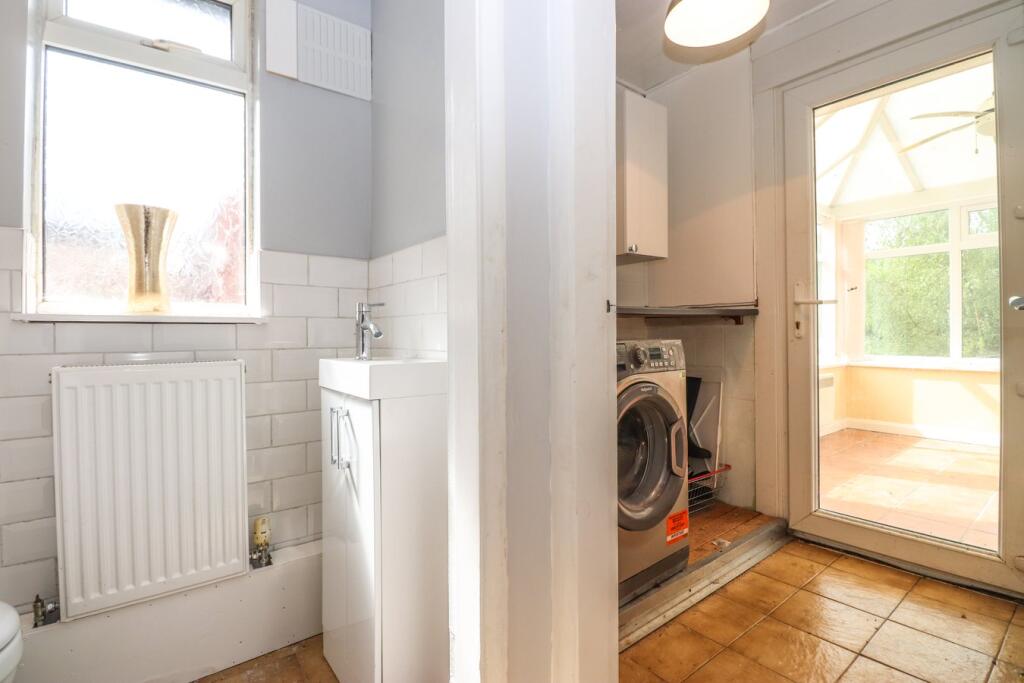 Cloakroom / Utility