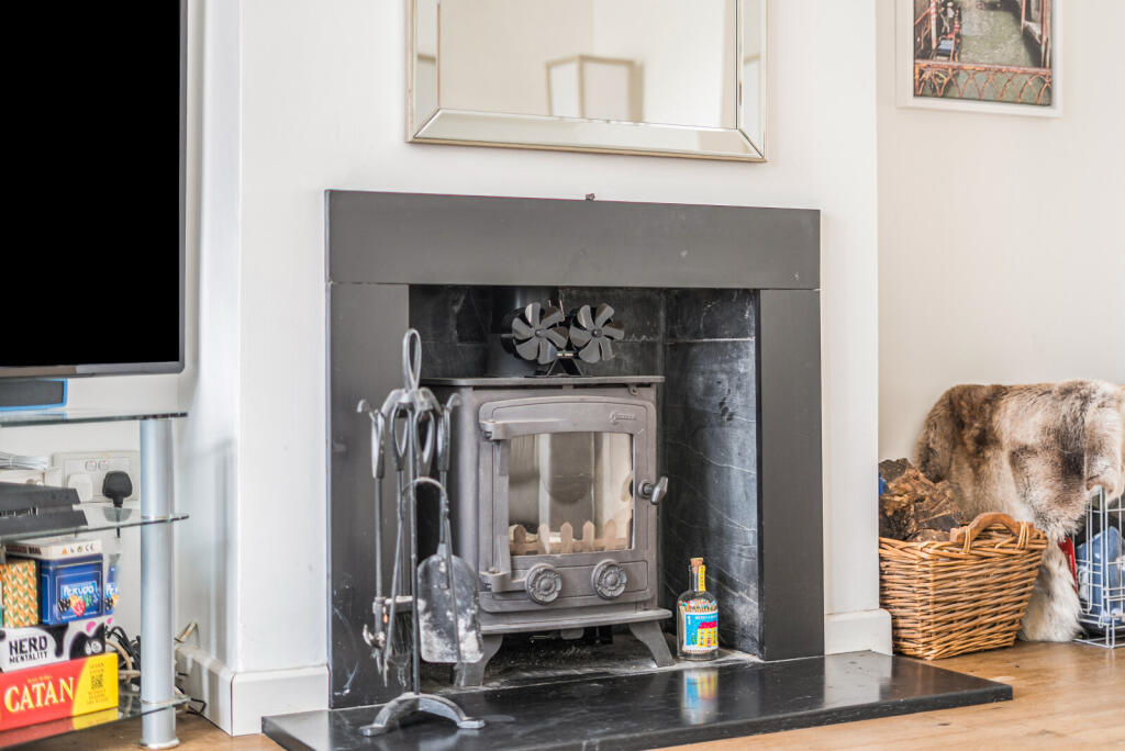 1365827-10-68f0e4...