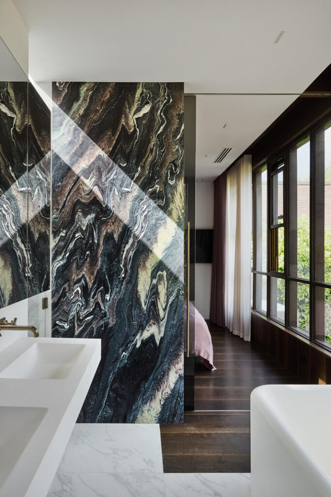 298354 - DGLA4516.jpg