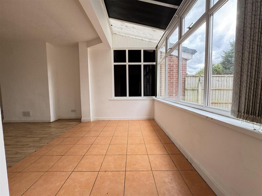 IMG_4010 (Large).JPG