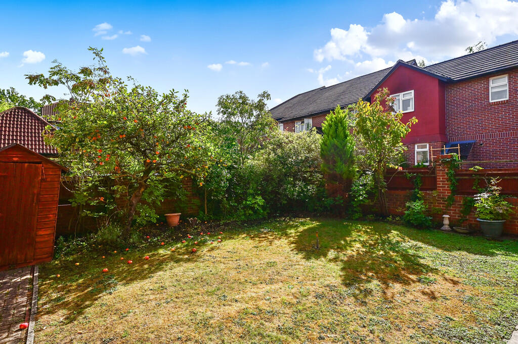 6 Hornes Field Co...