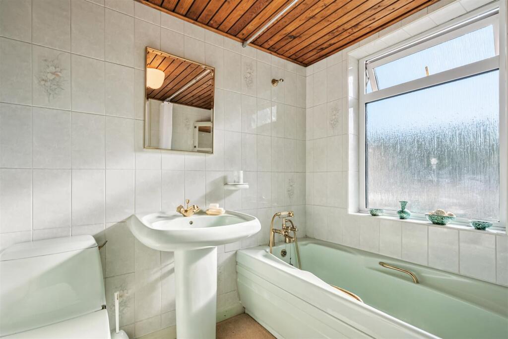 Saxton Mee Brookside 0006.jpg