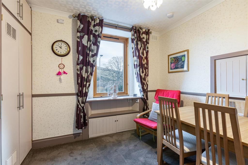 17 Woodside Place Galashiels 12.JPG