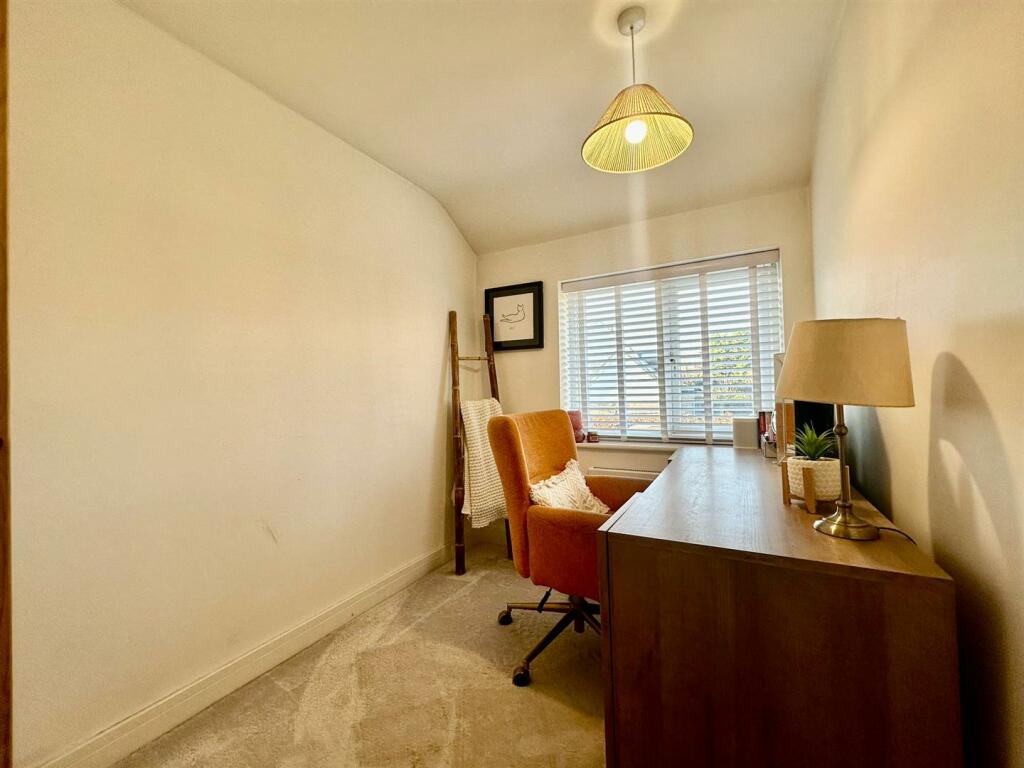 WhatsApp Image 2025-01-09 at 16.01.05_a8a76731.jpg