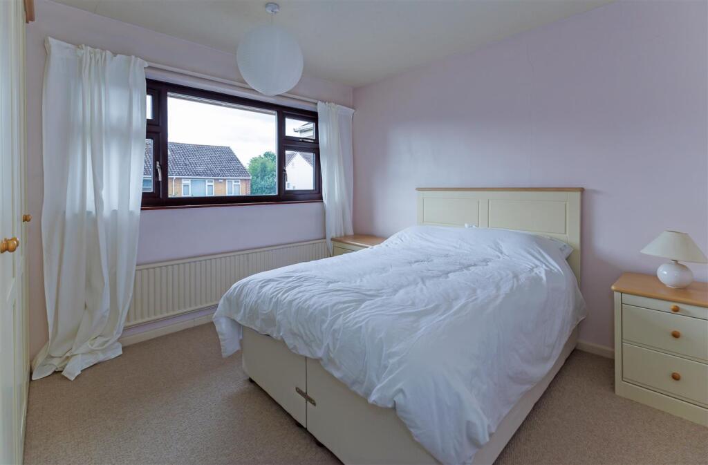 bedroom 2 SAPL9520.jpg