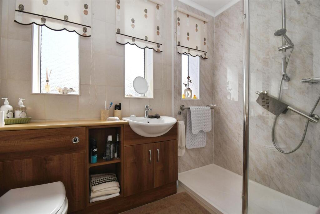 Main shower room