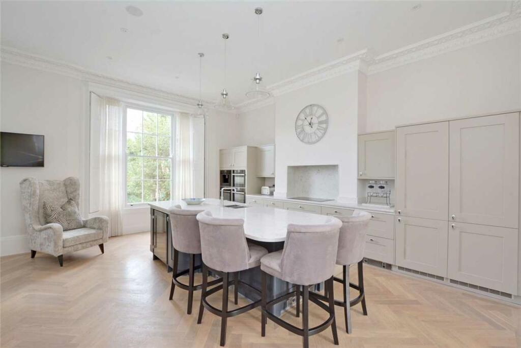 Shooters Hill Road, Blackheath