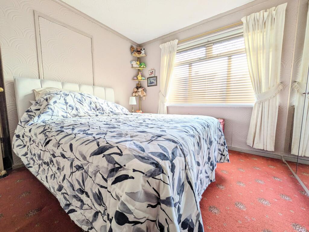 PXL_20250116_115425617.MP~2