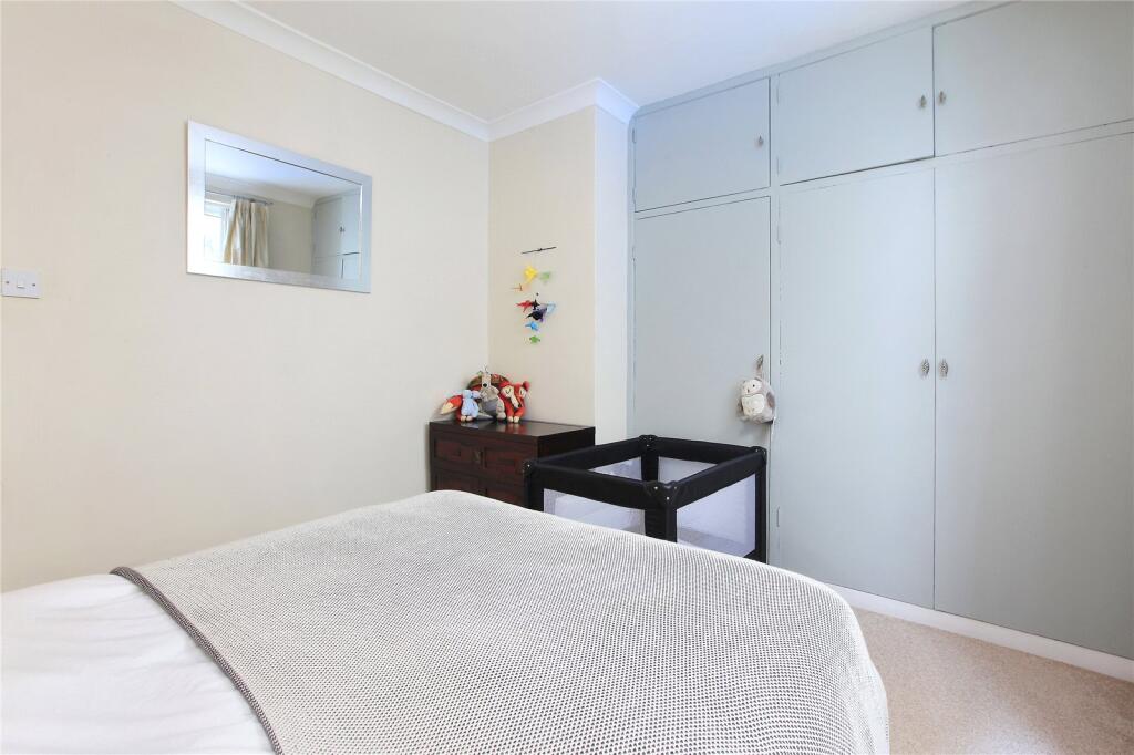 Clapham Road, 
Clapham, SW9