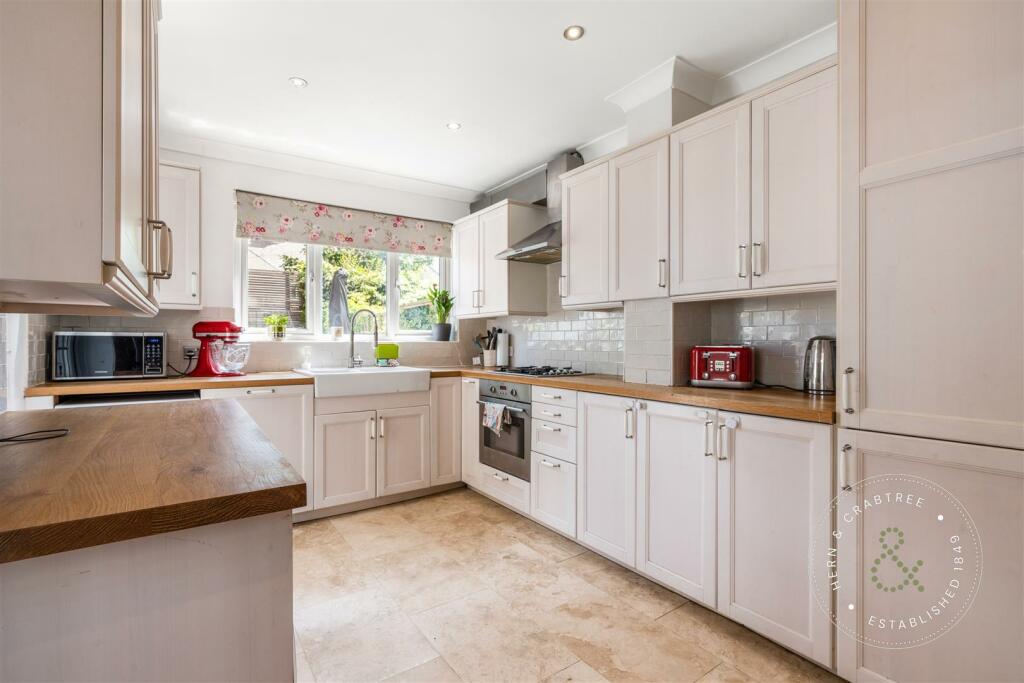 Tewkesbury Place, Cathays, Hern Crabtree (14).jpg