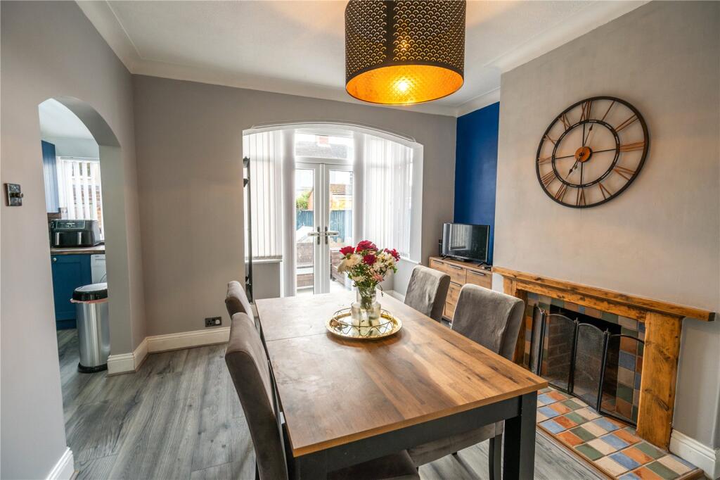 Dining Room (2)