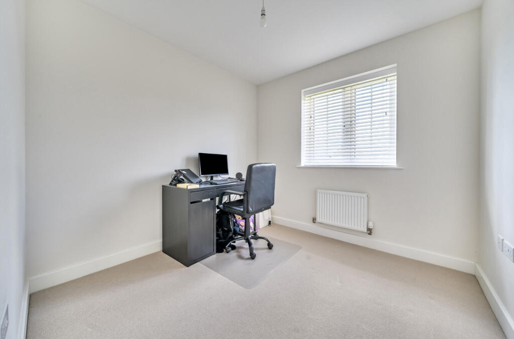 1340444-32-68b5b5...