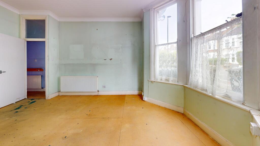 Flat A, 71 George Lane, Lewisham, London, SE13 6HN