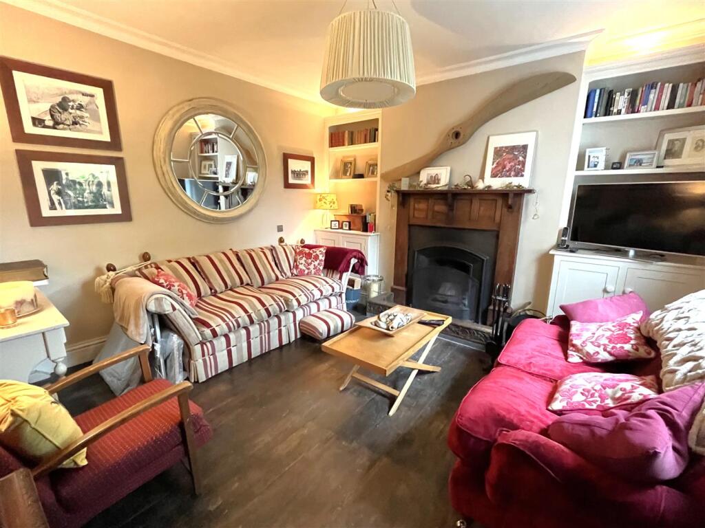 sitting room.JPG
